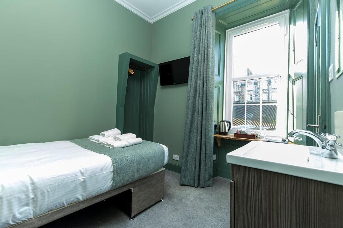 Hotel The Whisky Vaults Oban Zewnętrze zdjęcie
